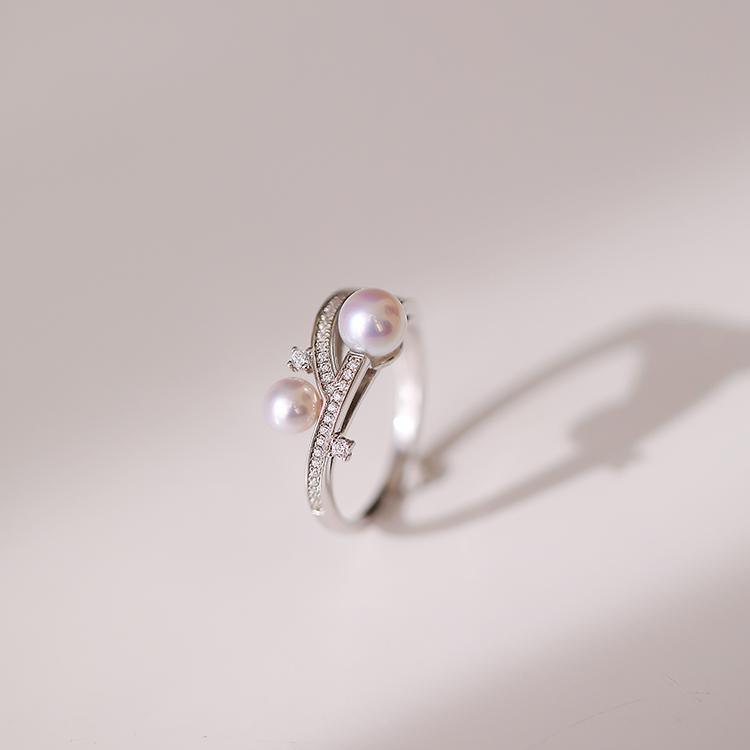 Planet Orbit Shell Pearl Ring