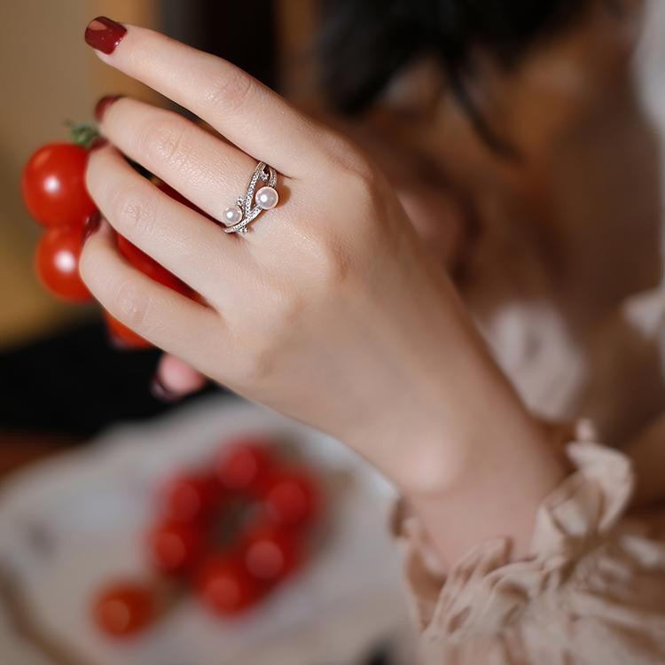 Planet Orbit Shell Pearl Ring