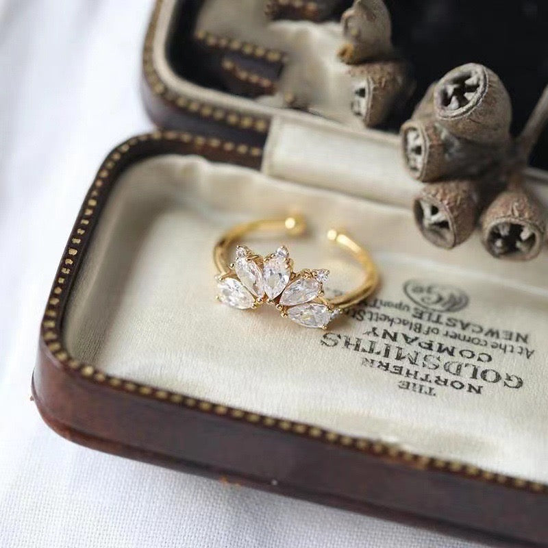 Half Flower Zircon Ring