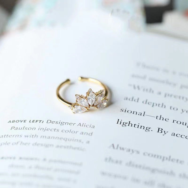 Half Flower Zircon Ring